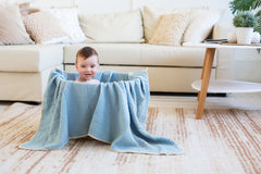 Couverture mousseline 4 Layers K4, points de berger, 120x120 cm - Bleu ciel