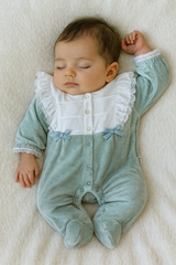 Grenouillère 2 fleurs boutons centrés girly velours