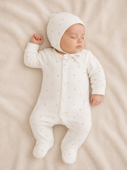 Grenouillère mini cœurs 1 bonnet moufle intégrés