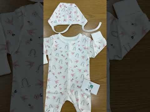 Grenouillère flowers 1 bonnet moufles intégrées