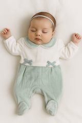 Grenouillère 2 petites fleurs côtés velours