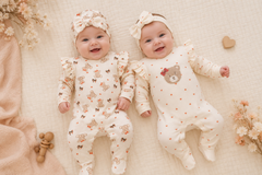 Pack de 2 grenouillères 1 bonnet et serre tête dors bien nounourssette