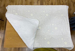 Couverture brille NafNaf 110x140 cm molletonnée blanc nacré